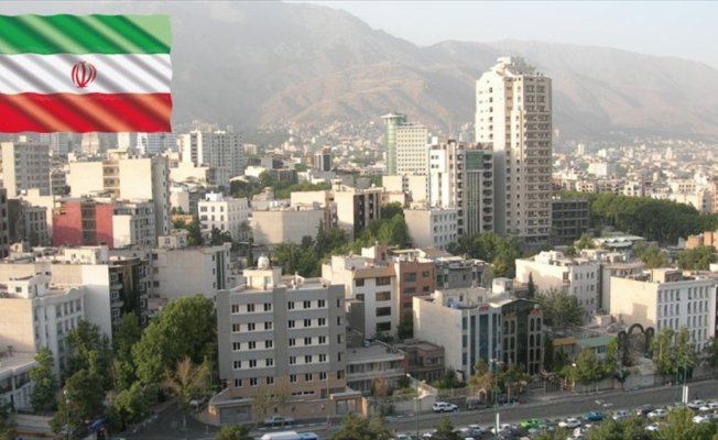 İran'ın reformcu belediye başkanı istifa etti