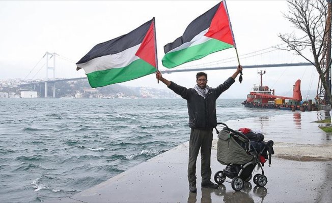 Filistin için İsveç'ten yola çıkan Ladraa, İstanbul'da