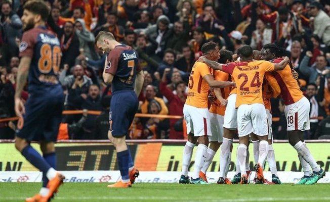 Galatasaray zirve yarışında avantaj yakaladı