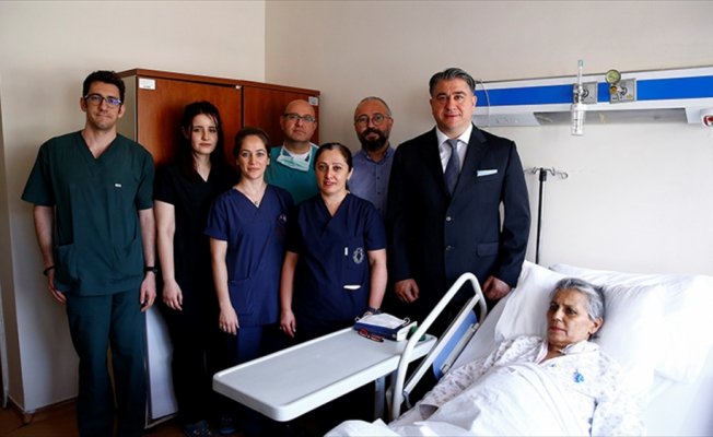 Türkiye'de ilk kez yapılan ameliyatla sağlığına kavuştu