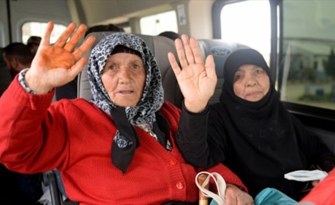 Afrin'de eve dönüş sürüyor
