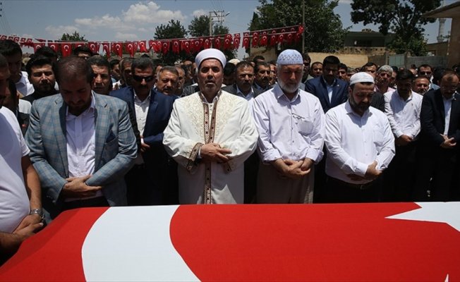 AK Parti'li Yıldız'ın ağabeyinin cenazesi toprağa verildi