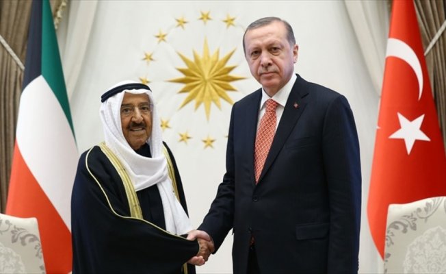 Cumhurbaşkanı Erdoğan, Kuveyt Emiri ile telefonda görüştü