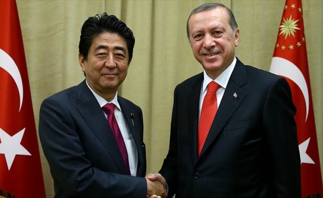 Japonya Başbakanı Abe'den Erdoğan'a tebrik