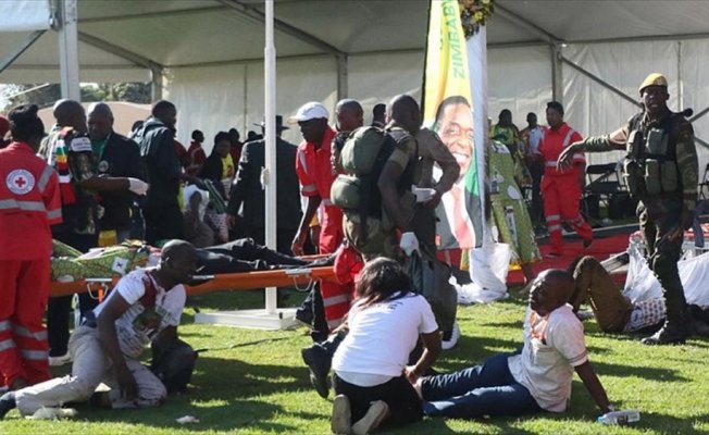 Zimbabve'de Devlet Başkanı'na bombalı saldırı