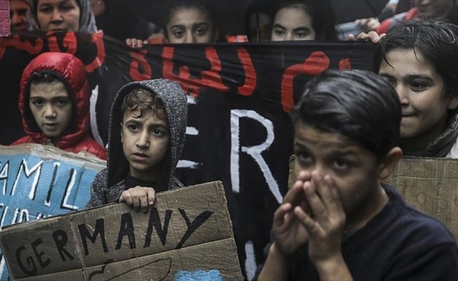 Almanya hükümetindeki sığınmacı krizi sürüyor
