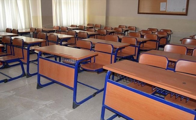 Kamerun'daki FETÖ okulları TMV'ye teslim edildi