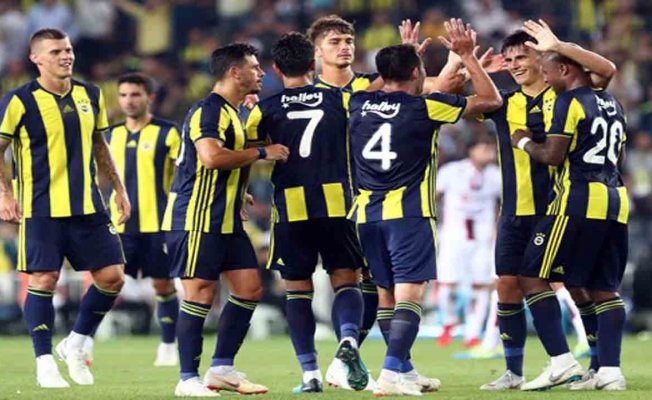 Fenerbahçe, Bursaspor'u ağırlıyor