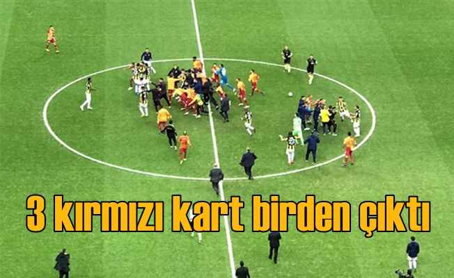 Galatasaray Fenerbahçe Derbisi; Maç bitti, 3 kırmızı kart birden çıktı