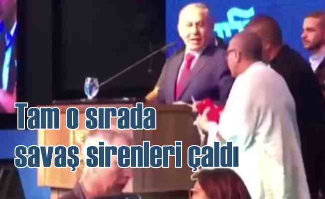 İsrail'de Başbakan konuşurken sirenler çaldı
