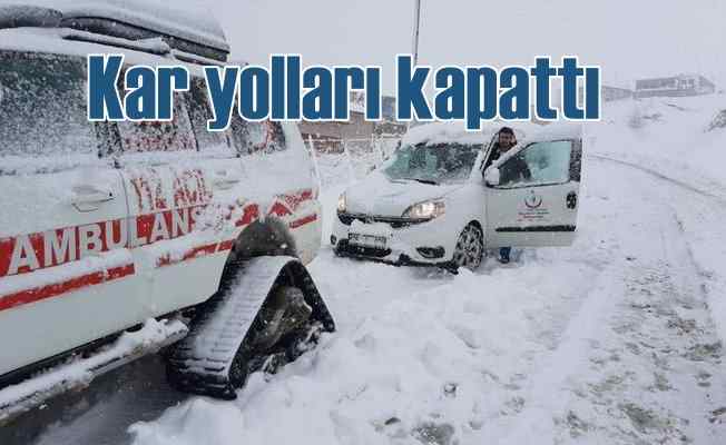 Kar yağışı Kayseri Kahramanmaraş yolunu ulaşıma kapattı