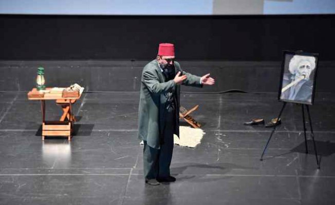 Mehmet Akif'in hayatı tiyatro oyunuyla anlatıldı