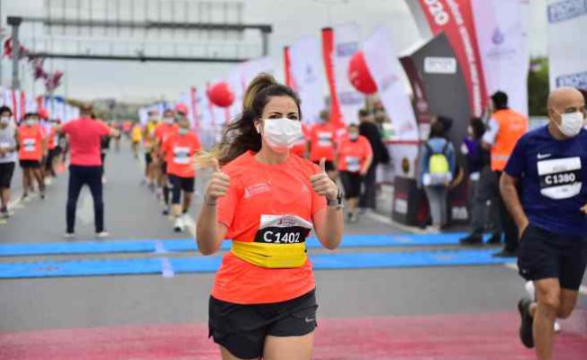 15. İstanbul Yarı Maratonu'nuna İBB'li sporcular damgasını vurdu