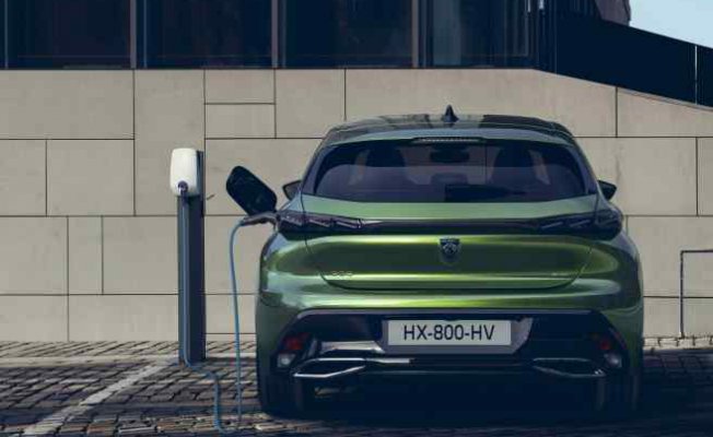 Peugeot 2021 model ürünlerinin yüzde 71'i elektrikli olacak