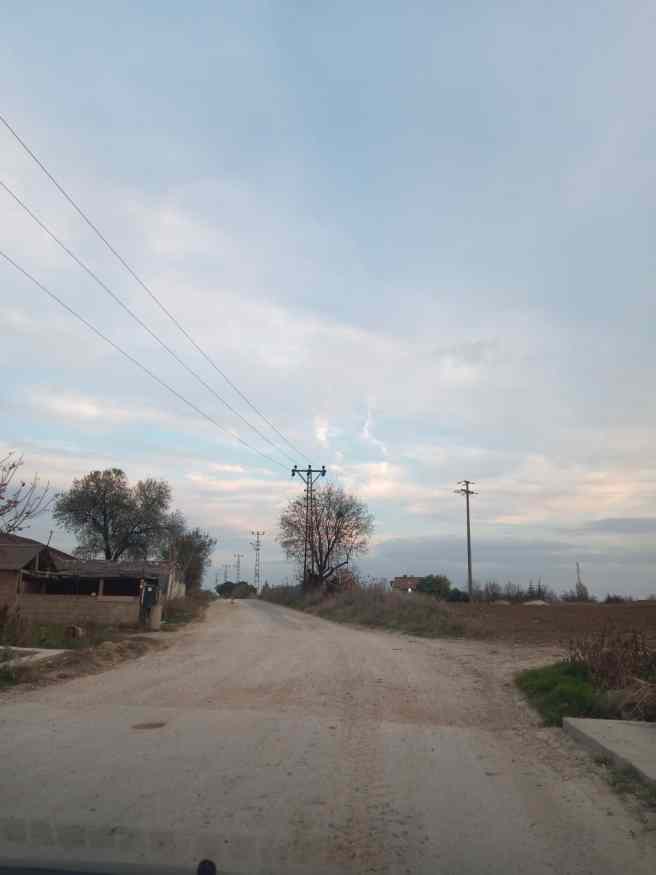 Kırklareli Karahıdır Mahallesi 25 yıldır yolun yapılmasını bekliyor