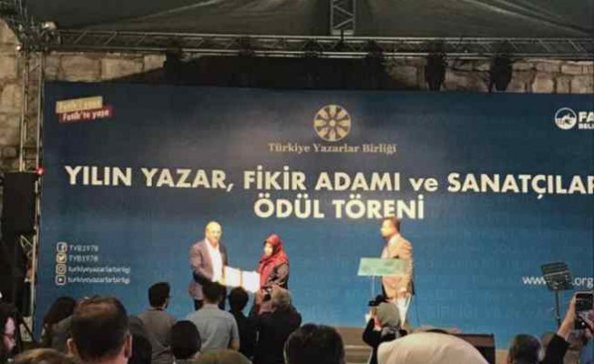 Türkiye Yazarlar Birliği ödülü yazarımız Selvigül Şahin’e verildi