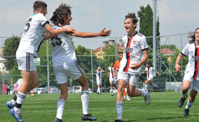 Beşiktaş U-15 Akademi Takımı Yarı Finale Yükseldi