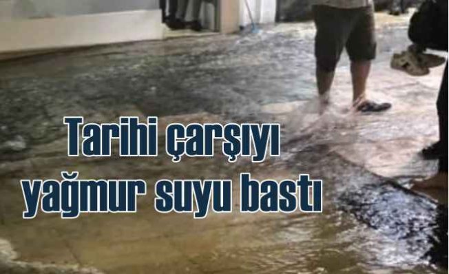 Şiddetli yağmur, İstanbul'da trafiği vurdu | Su baskınları var