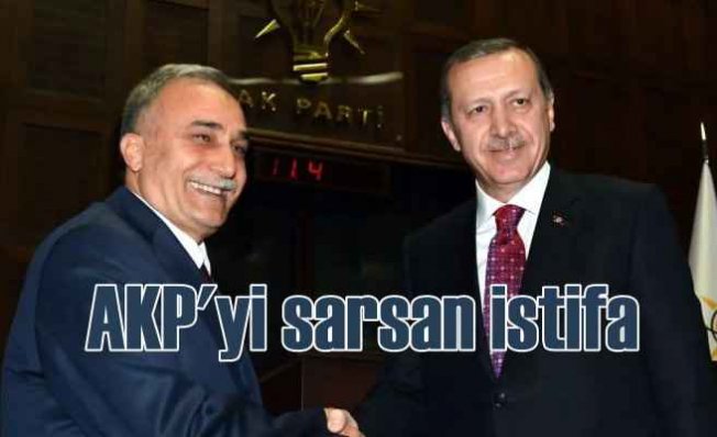 AKP'yi sarsan istifa | Fakıbaba partisinden istifa etti