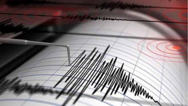 İzmir'de deprem | Kuşadası Körfezi depremi Ege'yi salladı