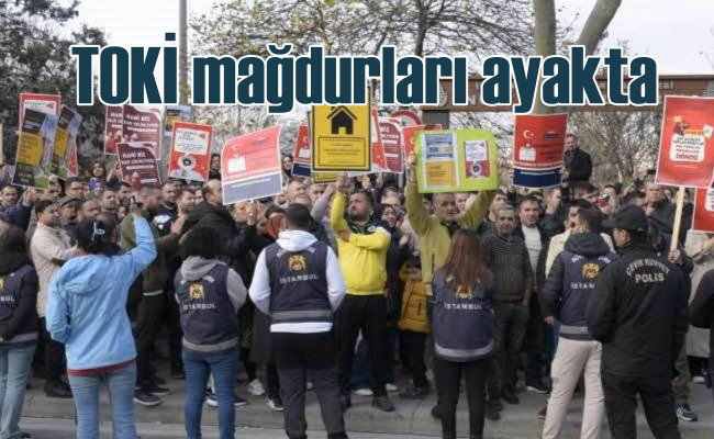 TOKİ mağdurları AKP önünde eylem yaptı