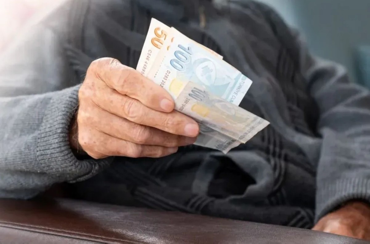15 Milyon 907 Bin Emekliye Müjde Hesabınıza 14 Bin 757 TL Ekstra Ödeme