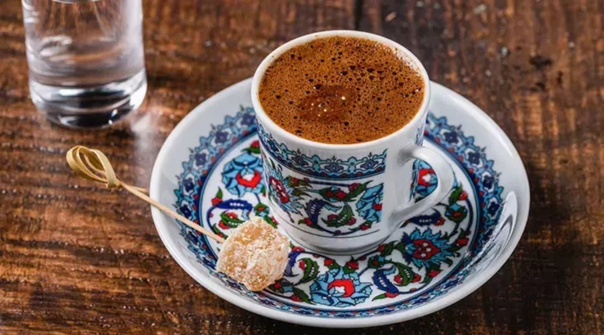 Bol köpüklü kahve sırrı çözüldü Şeker ve kısık ateş değil, usta baristaların bile sakladığı yöntem
