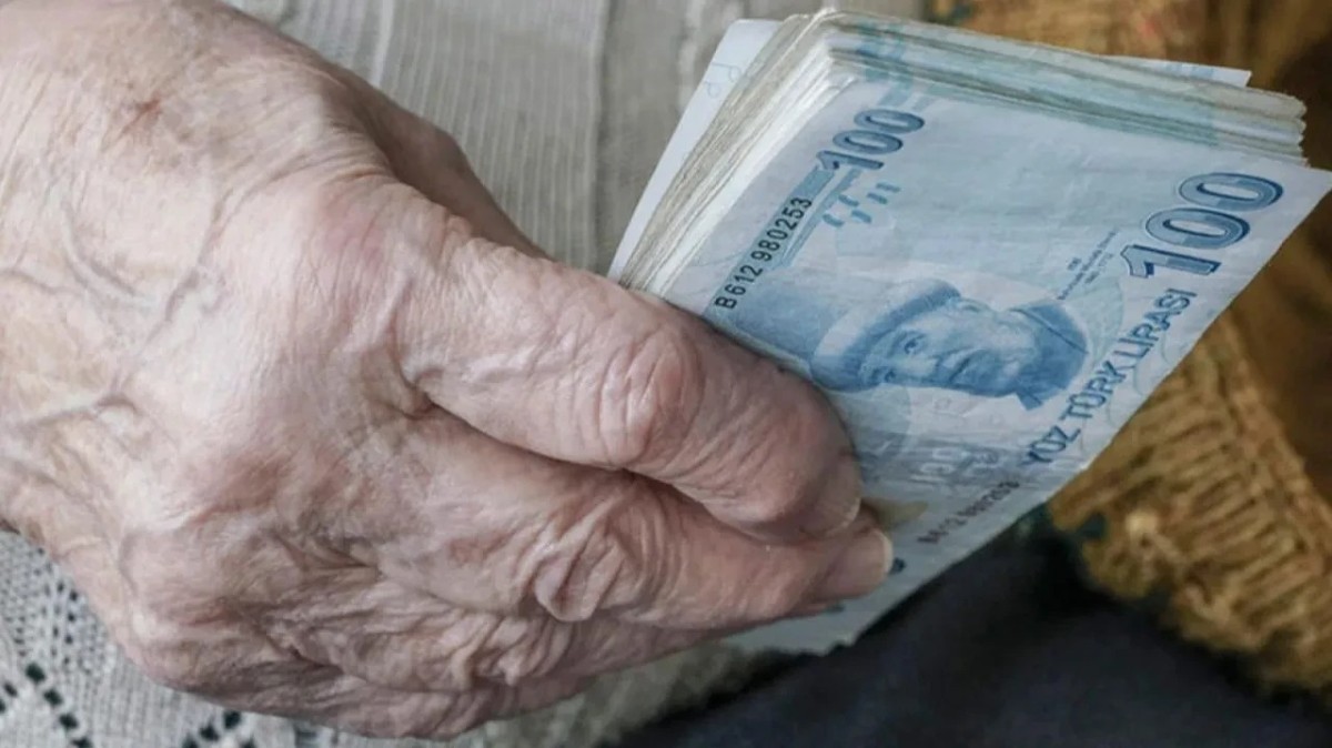 Emekliler dikkat! Çekilmeyen maaşlar silinecek İşte son gün