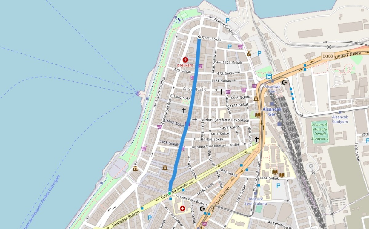İzmir’in Taksim’i olarak anılıyor! Şimdi herkes buraya akın ediyor... İstiklal Caddesi’ni aratmıyor!