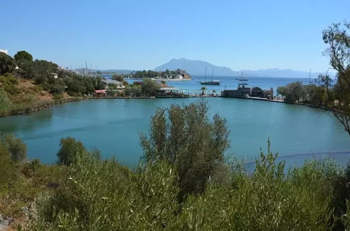 Sadece göl değil, adeta bir sağlık merkezi! Sodalı Göl her derde deva… Türkiye’nin saklı termal cenneti ziyaretçi akınına uğruyorc