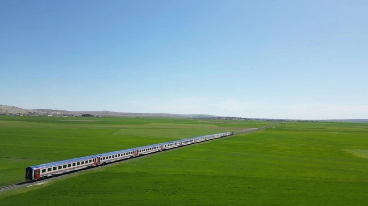 Yeni rota, yeni heyecan Kültür ve doğa bir arada! Türkiye'nin yeni gözdesi Karaelmas Ekspresi yola çıkıyor