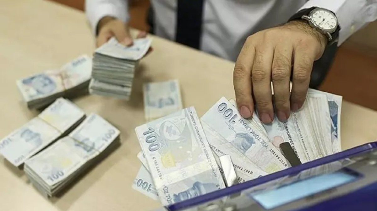 Ziraat Bankası'ndan emekliye 15 bin TL ödeme