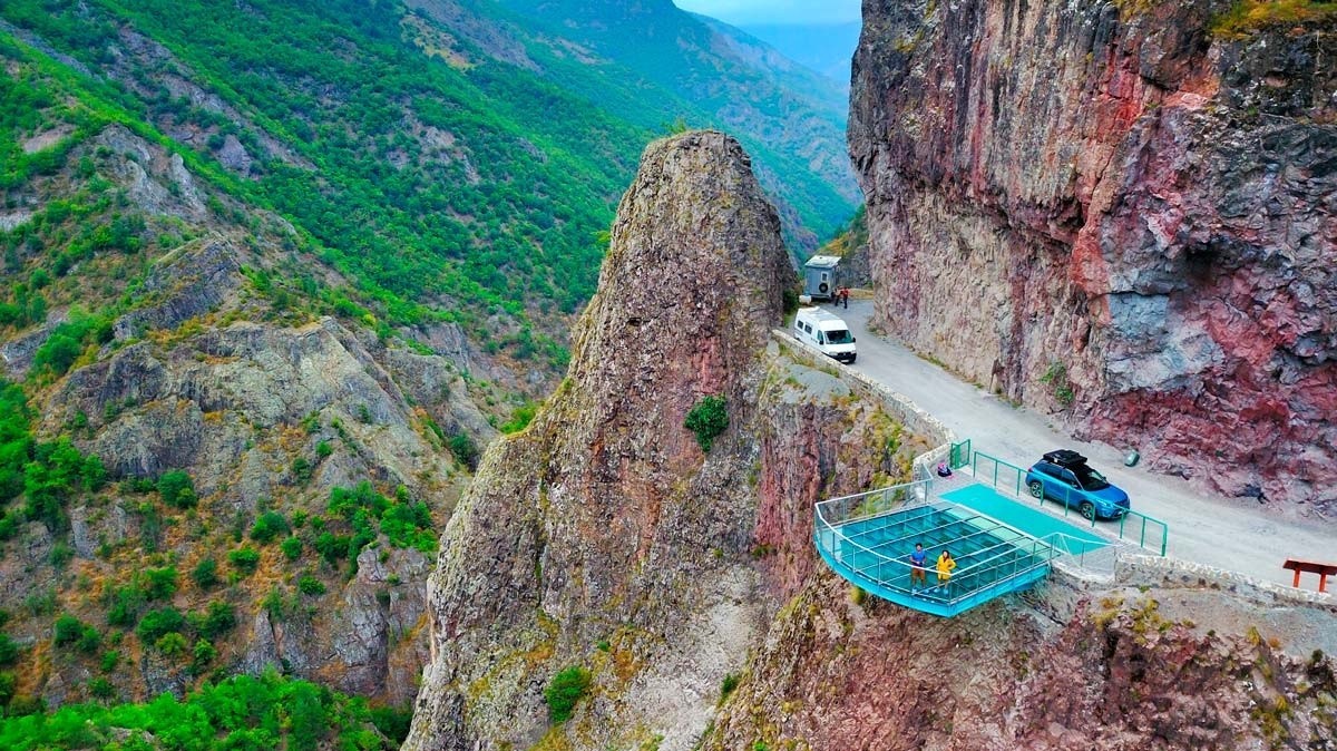 Artvin’in Cam Terasları