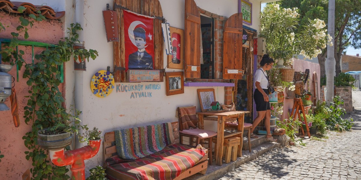 ayvalık küçükköy arası mesafe