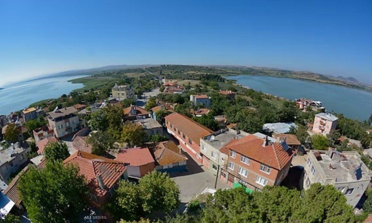 Eskikaraağaç Köyü nerede