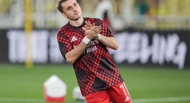 Kerem Aktürkoğlu'ndan Fenerbahçe Taraftarına Alkışlı Jest