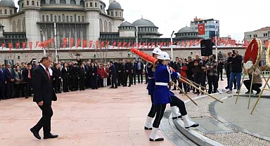 Cumhuriyet'in 102'nci yılı Taksim'de kutlanıyor
