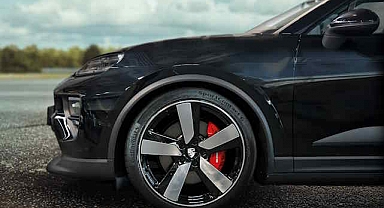 Porsche'nin elektriklisi Macan Contiental lastiklerini seçti