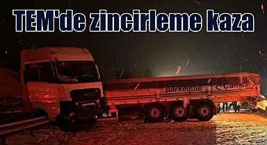 Kilometrelerce kuyruk oldu | Kar yağışı kazayı getirdi