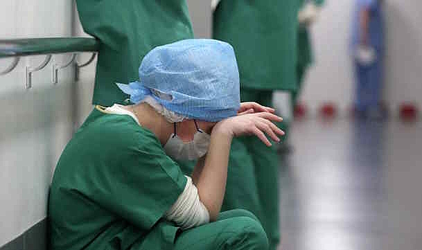 1 milyar 200 milyon muayene | Sağlıkta rekor mu? Tükeniş mi?