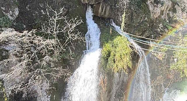 Bartın’da şelale sürprizi | Kar yağışı sonrası ikinci şelale oluştu!