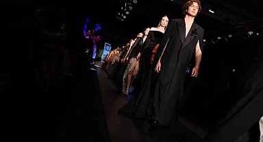 İzmir Fashion Week | İzmir'de moda şov