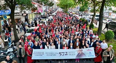 Fetih Korteji Tarihi Yarımada'da yürüyor