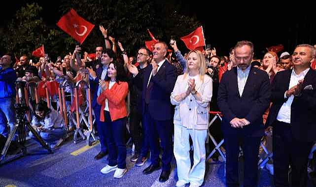 Saraçhane'de Fetih Coşkusu | İmamoğlu'nun mesajı damgasını vurdu