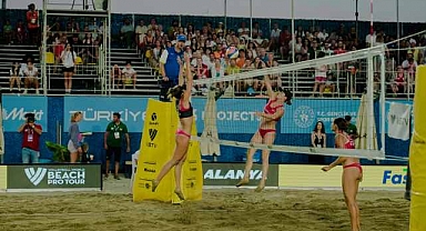 Dünya plaj voleybolunun kalbi Alanya’da attı