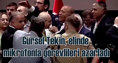 Gürsel Tekin, Kılıçdaroğlu rozet takarken görevlileri azarladı