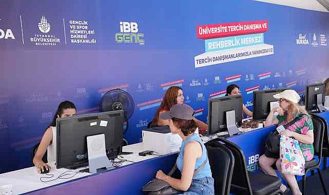 İBB YKS tercih döneminde gençlerin yanında