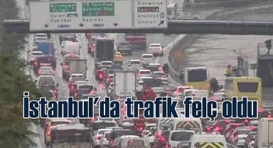 İstanbul'da beklenen şiddetli sağanak yağış başladı, trafik kilitlendi