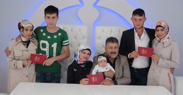 2 oğluyla birlikte Suriyeliler'le evlendi