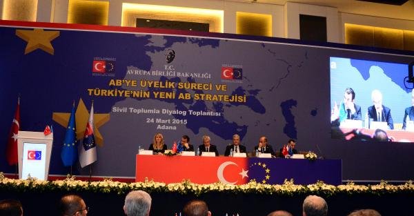 AB Bakanı Bozkır: Sivil toplum demokrasi demek (2)